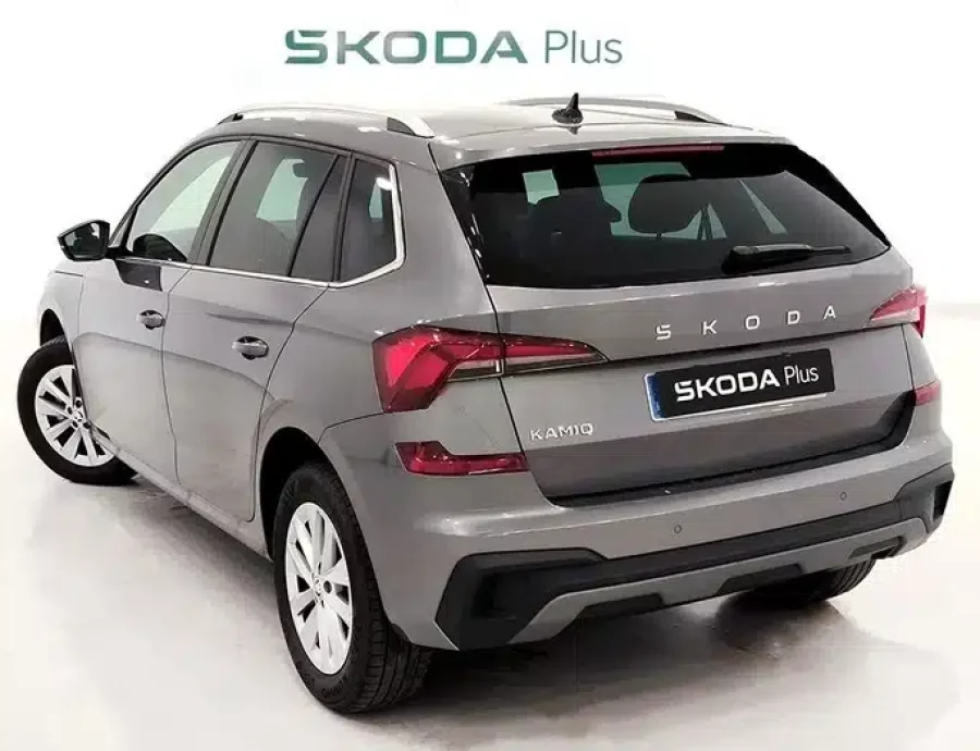 skoda-kamiq-gris-grafito-automatico (9)